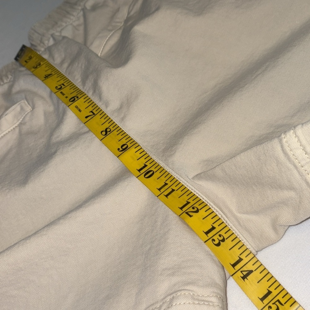 Maurices shorts button/zip close pockets stretchy in back pleated size 14 NWOT - Picture 5 of 9